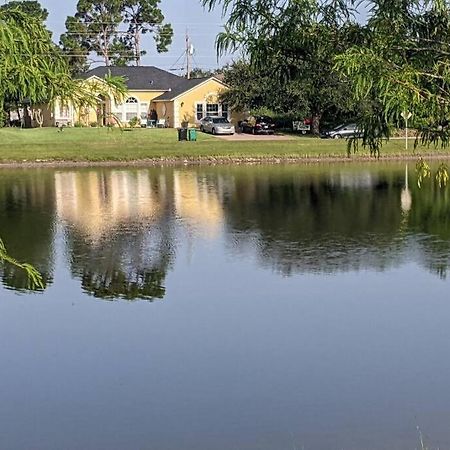 Port Saint Lucie A Little Piece Of Heaven- Peaceful Lake View Apartment- 1 Min From I95 And Turnpike Port St. Lucie Zewnętrze zdjęcie